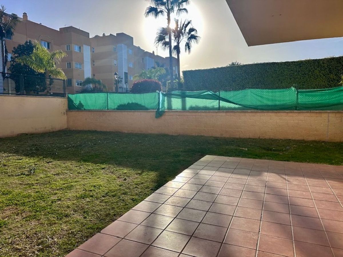 Ground Floor Apartment in Estepona, Estepona, 9/12