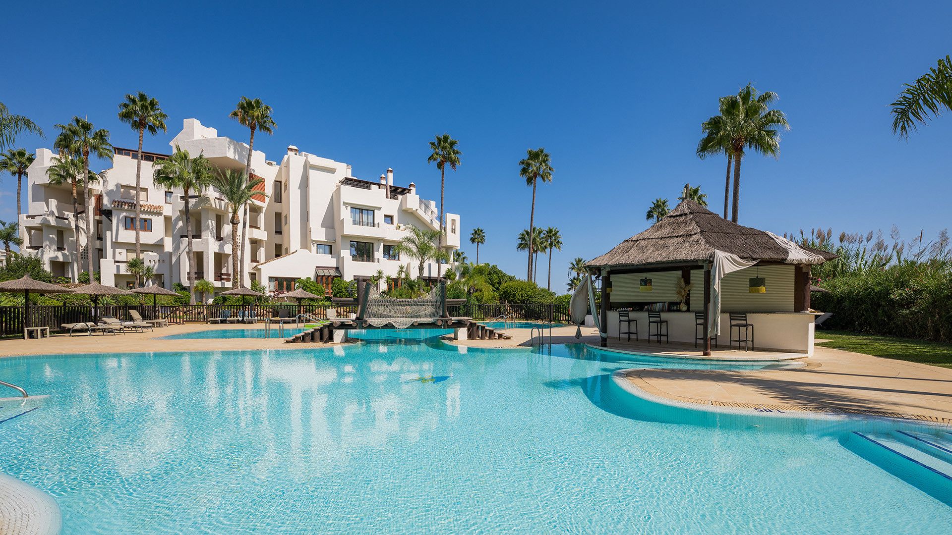 Erdgeschoss-Apartment in Estepona, Bahía del Velerín, Estepona, 3/12