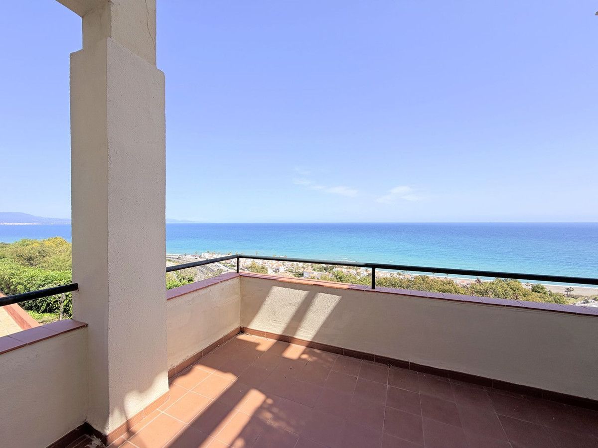Appartement en étage moyen à La Duquesa, La Duquesa, 3/12