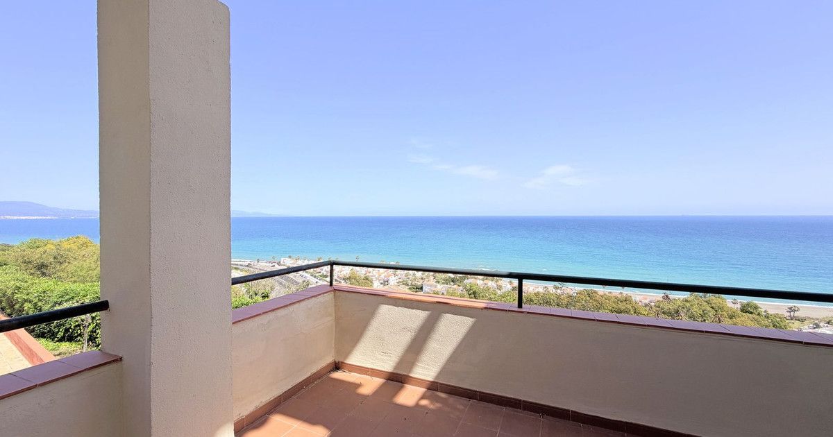 Appartement en étage moyen à La Duquesa, La Duquesa, 3/12