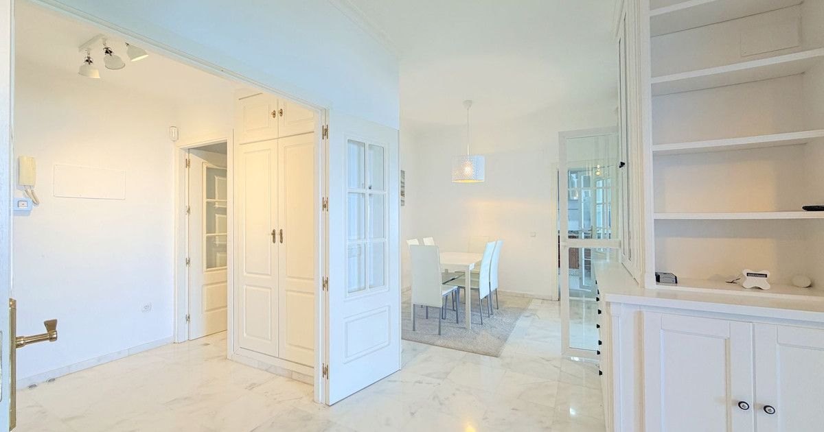 Appartement en étage moyen à La Duquesa, La Duquesa, 9/12