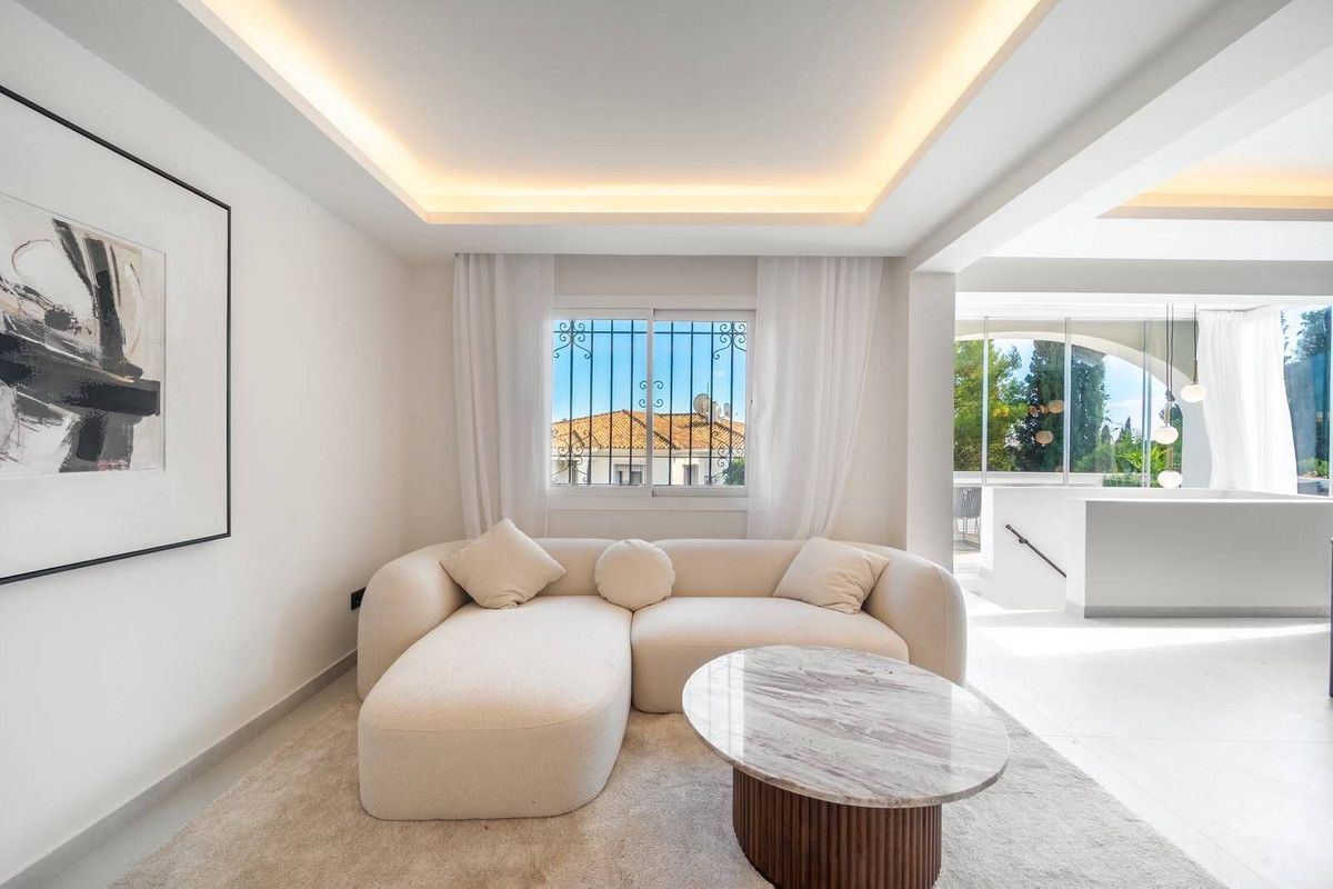 Ground Floor Apartment in El Paraiso, El Paraiso, 10/12