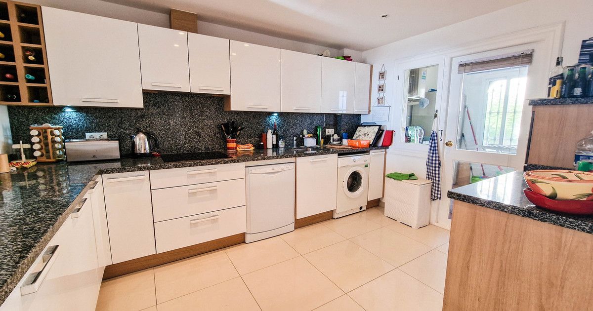 Apartament na środkowym piętrze w La Duquesa, La Duquesa, 3/12