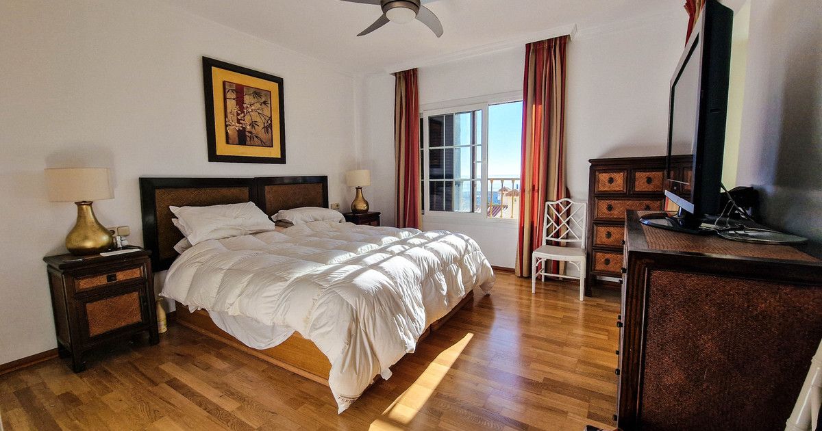 Apartament na środkowym piętrze w La Duquesa, La Duquesa, 6/12