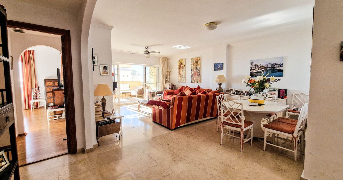 Apartament na środkowym piętrze w La Duquesa, La Duquesa, 9/12