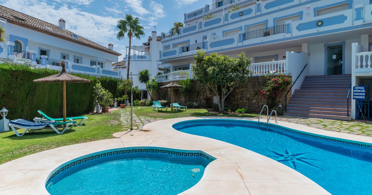 Apartment in Nueva Andalucia, Nueva Andalucia, 2/12