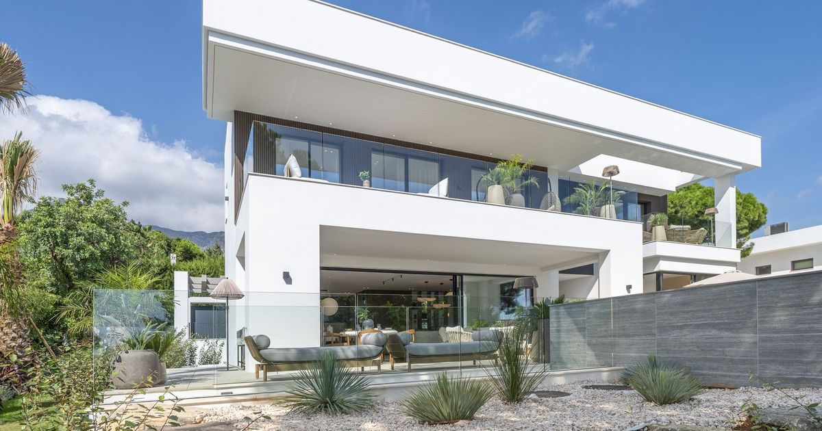Detached Villa in Nagüeles, Nagüeles, 4/12