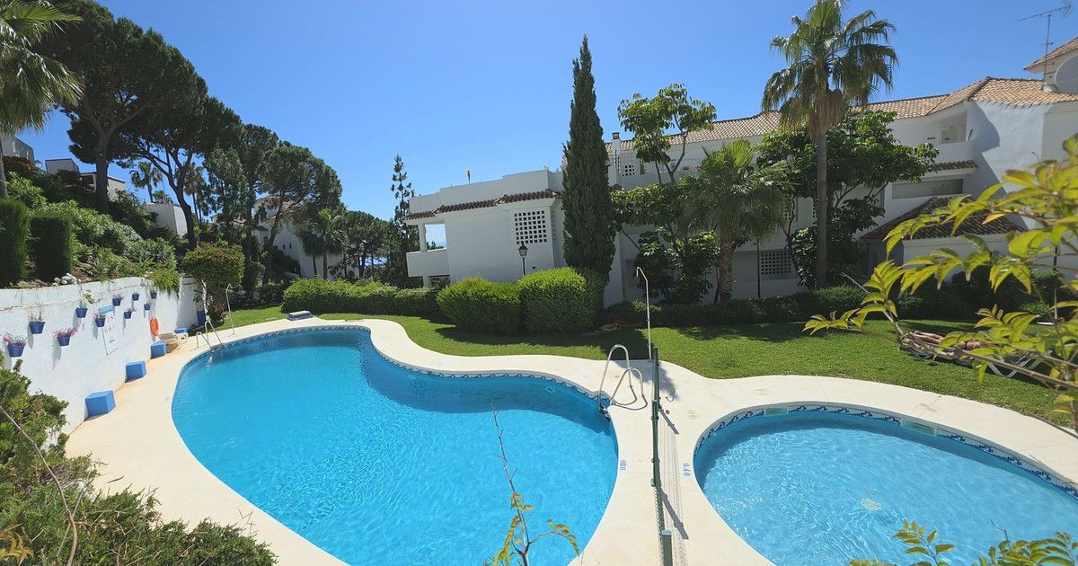 Ground Floor Apartment in Calahonda, Calahonda, 2/12