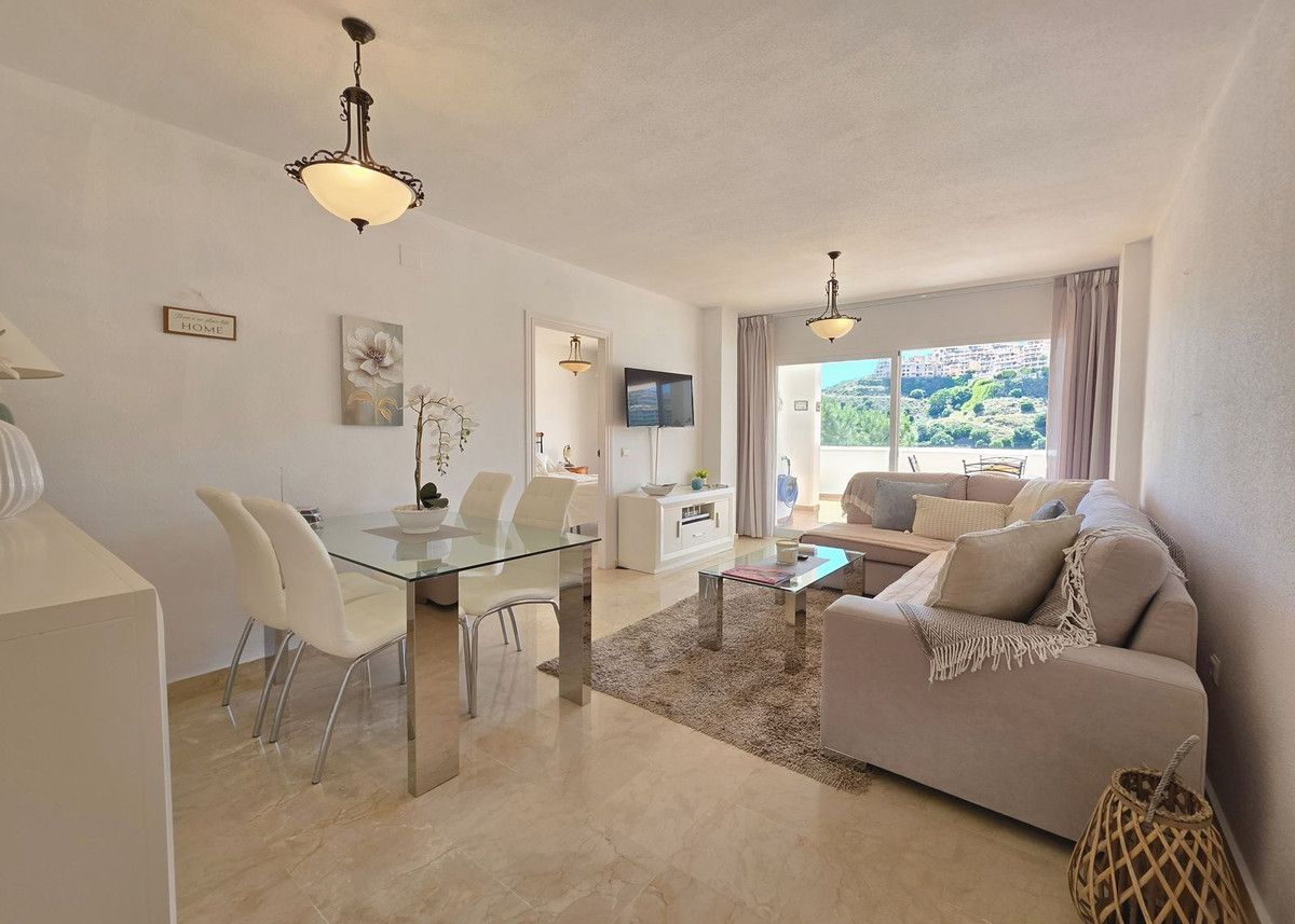Ground Floor Apartment in Calahonda, Calahonda, 3/12