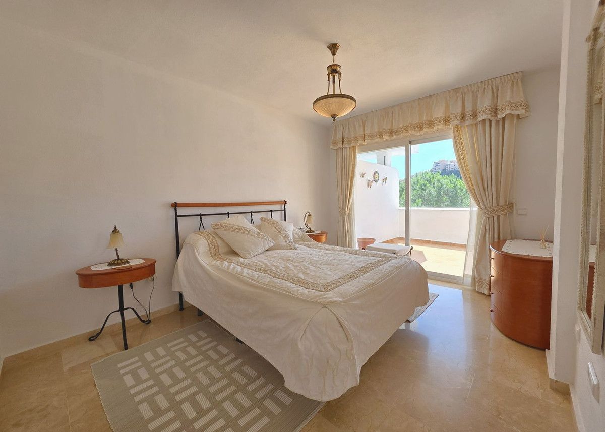 Ground Floor Apartment in Calahonda, Calahonda, 5/12