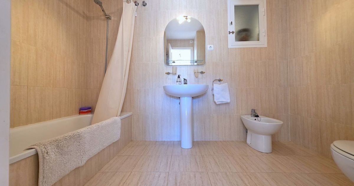 Ground Floor Apartment in Calahonda, Calahonda, 6/12