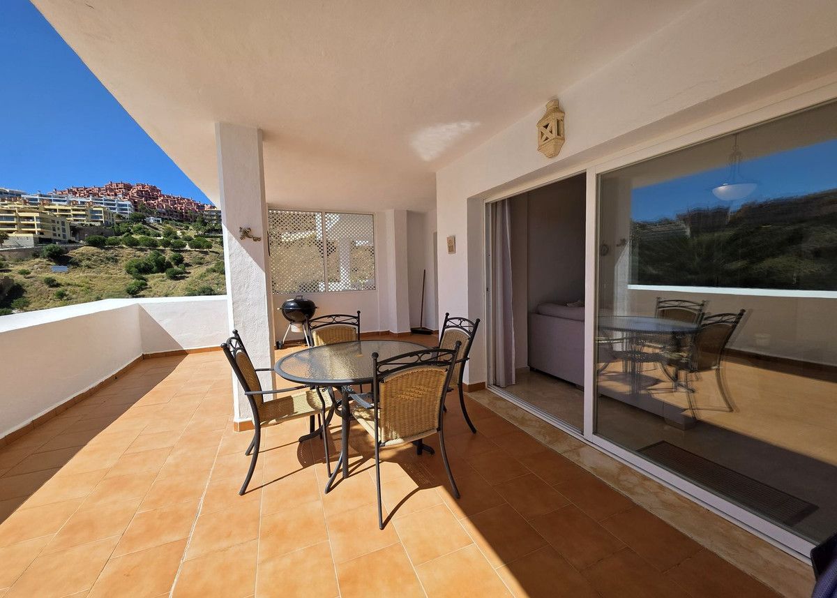 Ground Floor Apartment in Calahonda, Calahonda, 8/12