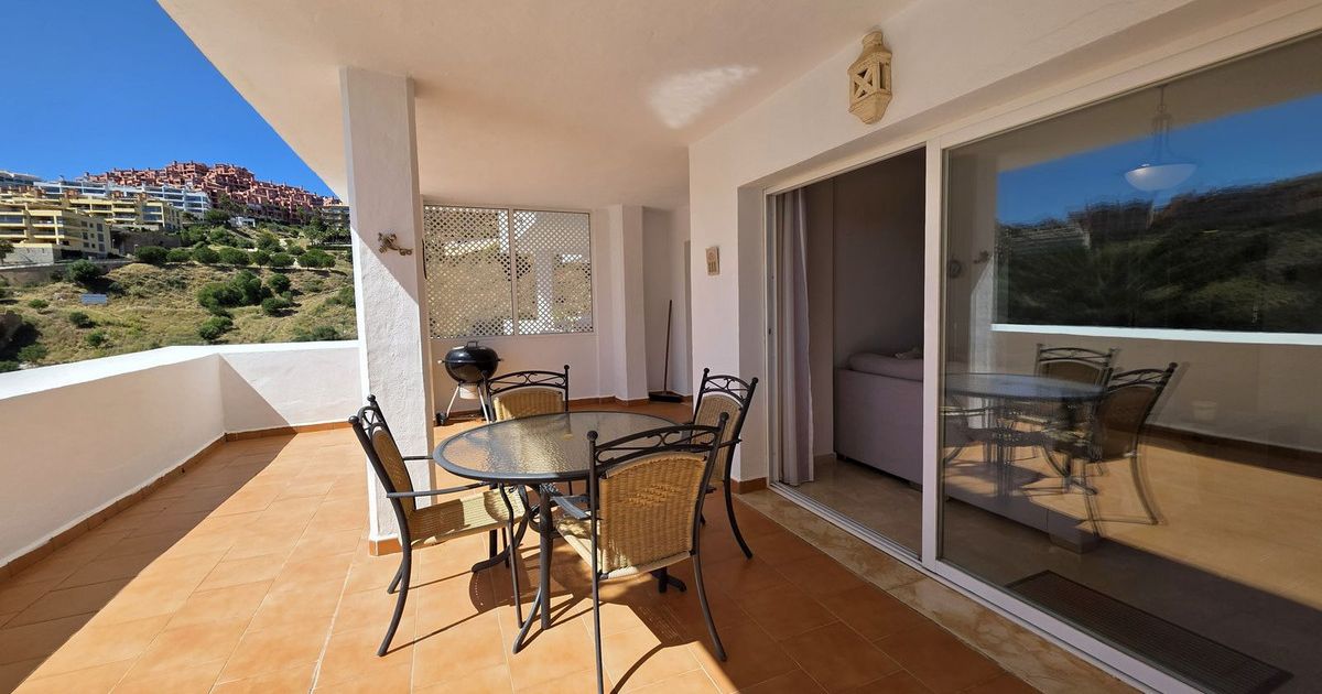 Ground Floor Apartment in Calahonda, Calahonda, 8/12