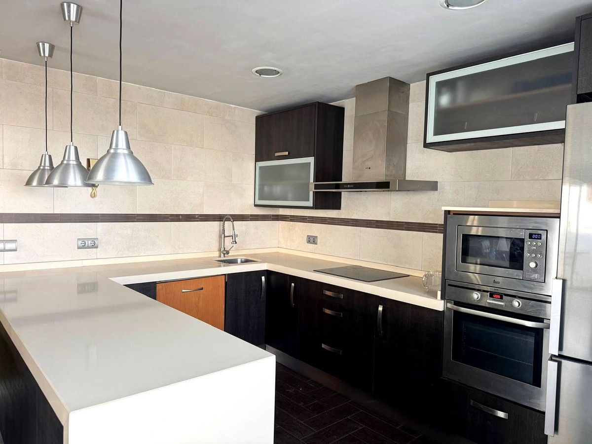 Townhouse in New Golden Mile, New Golden Mile, 10/12