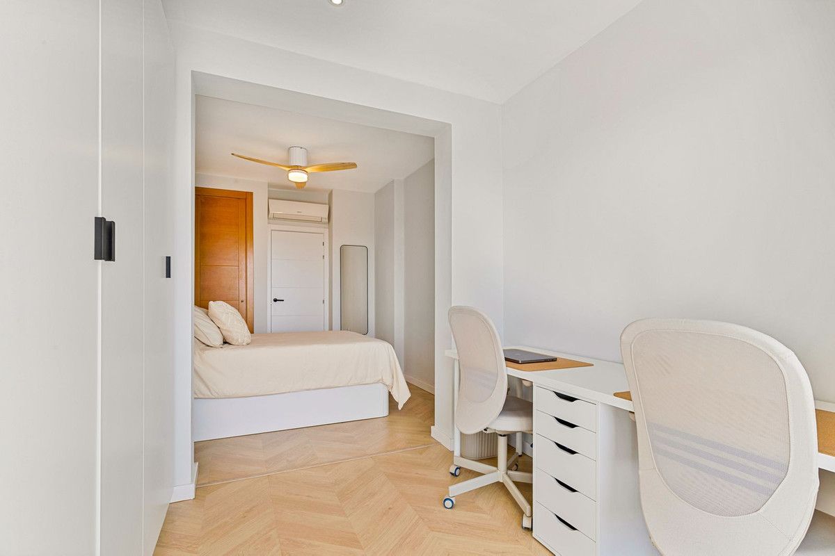 Middle Floor Apartment in Fuengirola, Fuengirola, 7/12