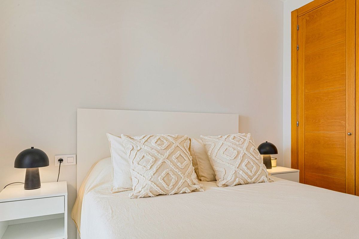 Middle Floor Apartment in Fuengirola, Fuengirola, 8/12