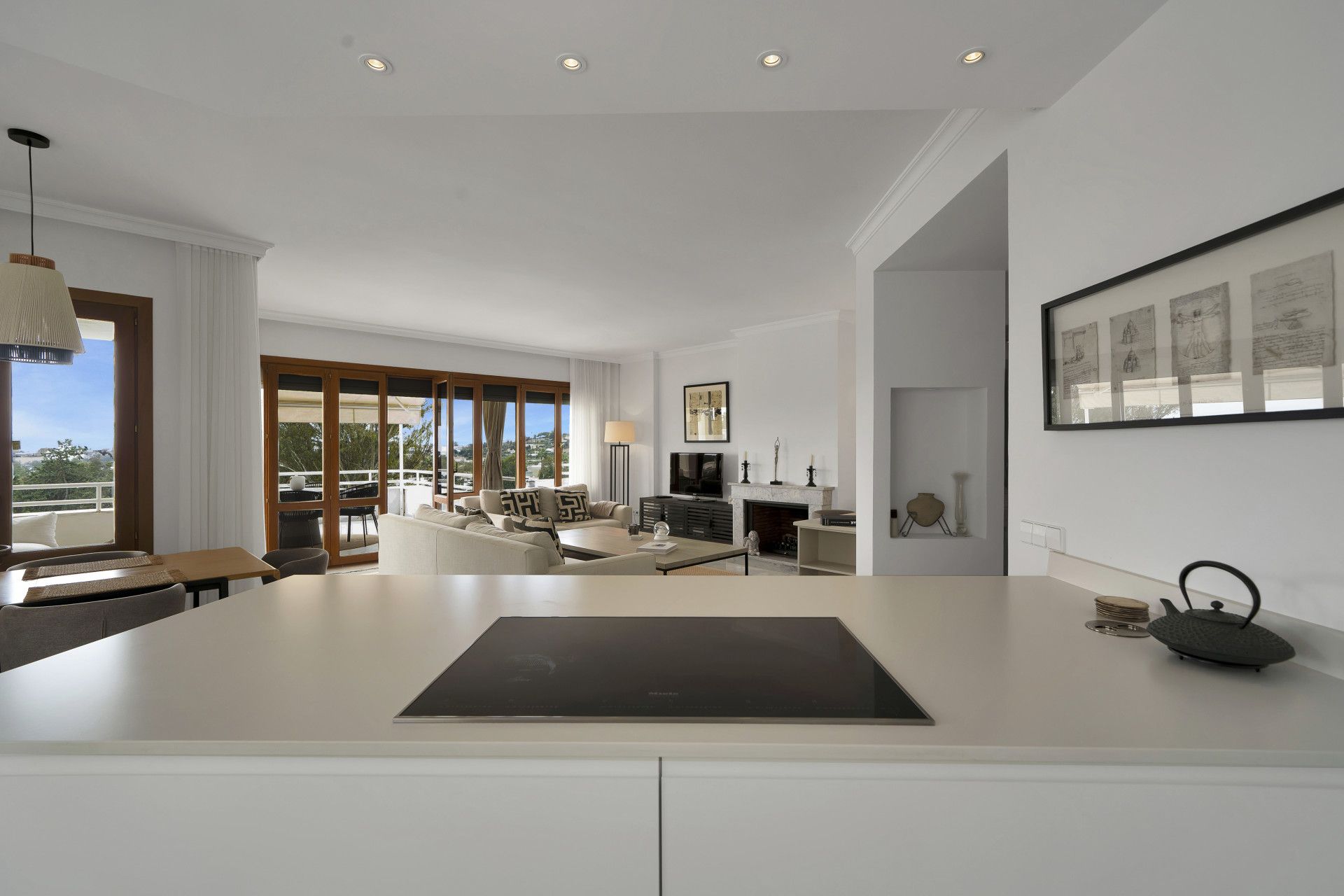 Apartment in Nueva Andalucia, Los Naranjos, Nueva Andalucia, 10/12
