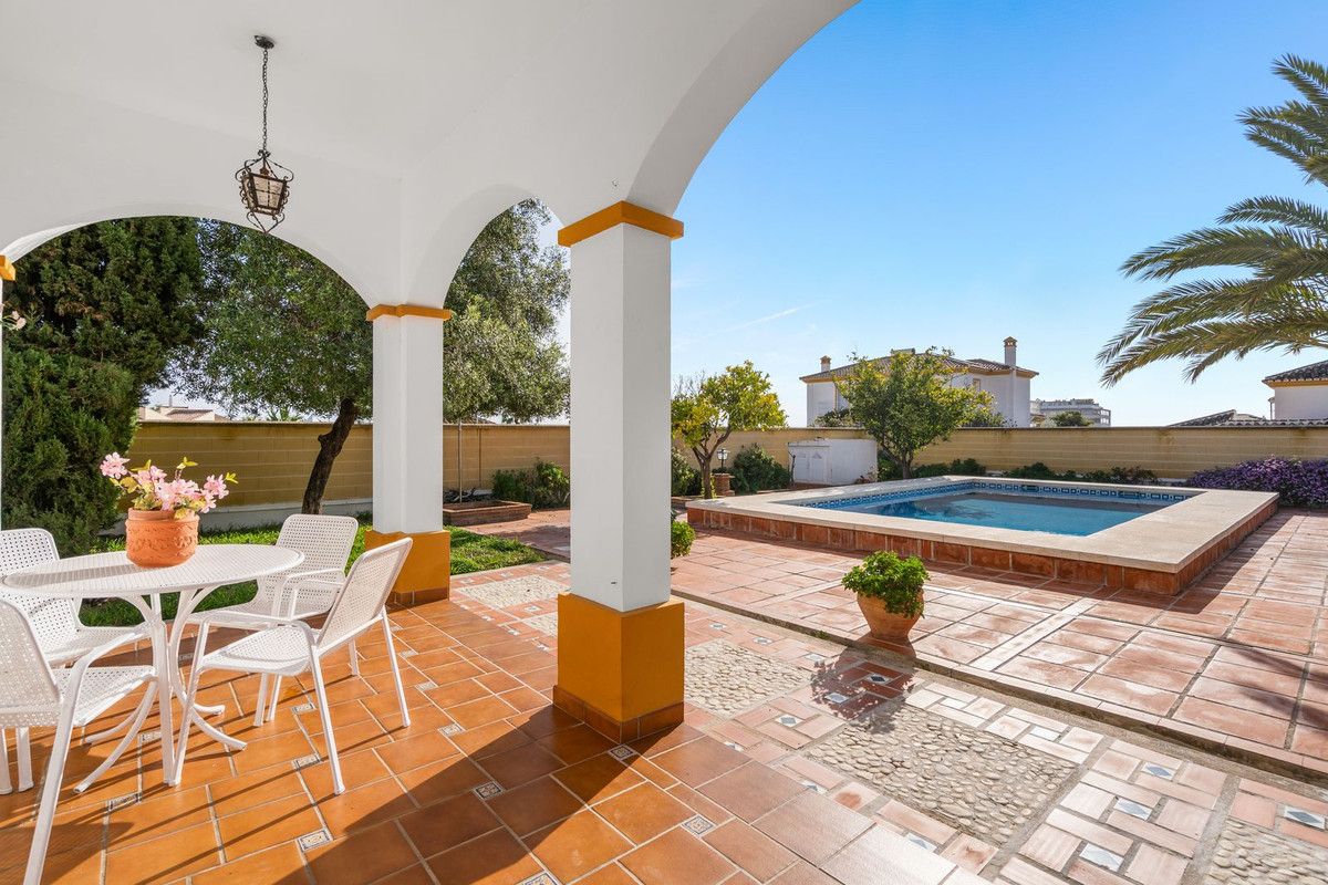 Vrijstaande villa in Arroyo de la Miel, Arroyo de la Miel, 4/12
