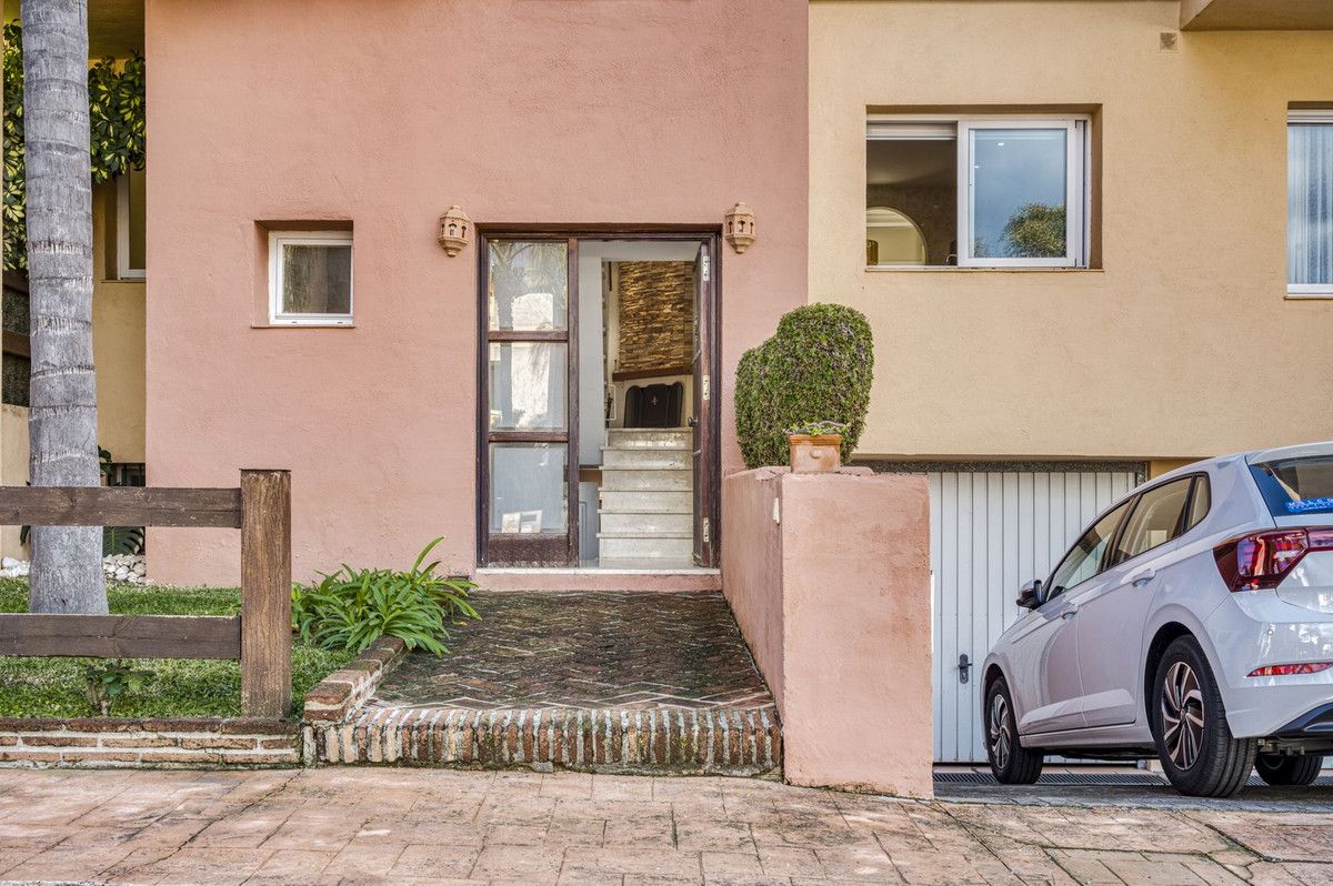 Townhouse in Marbella, Marbella, 2/12