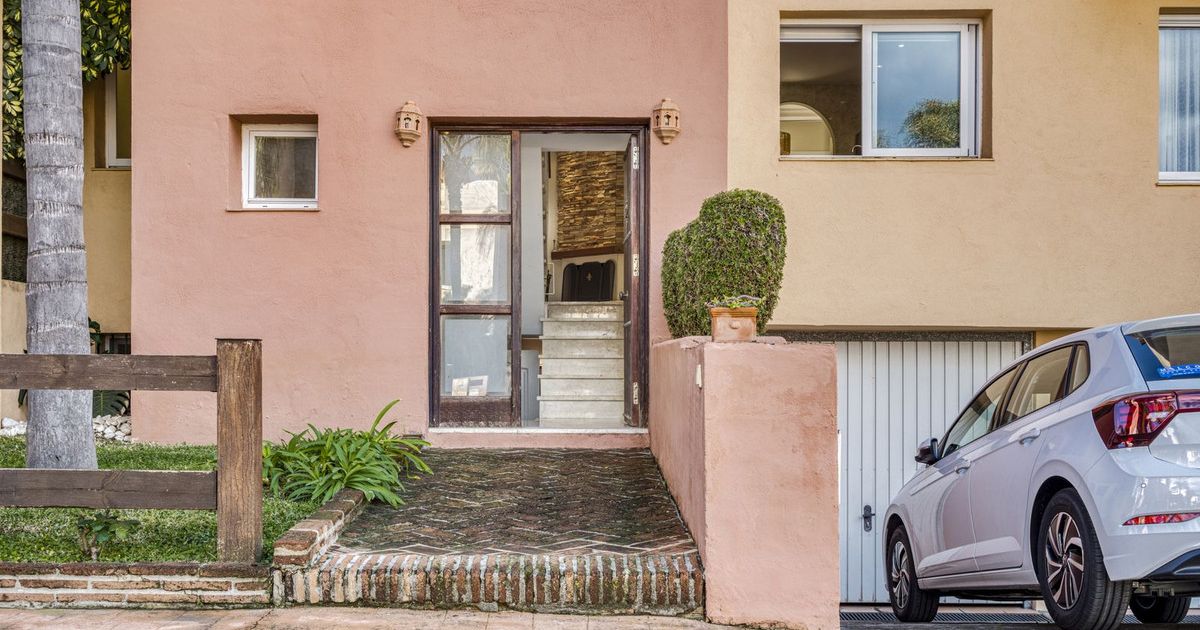 Townhouse in Marbella, Marbella, 2/12