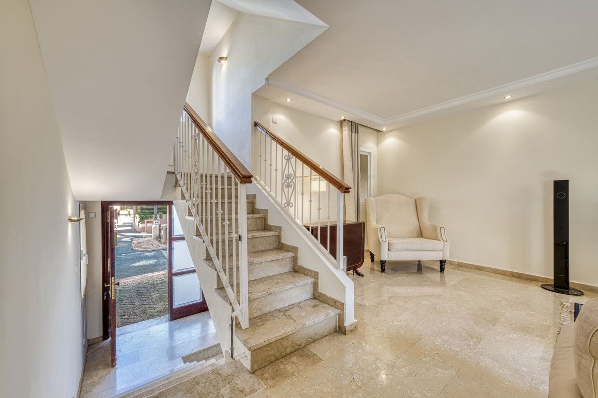 Townhouse in Marbella, Marbella, 3/12