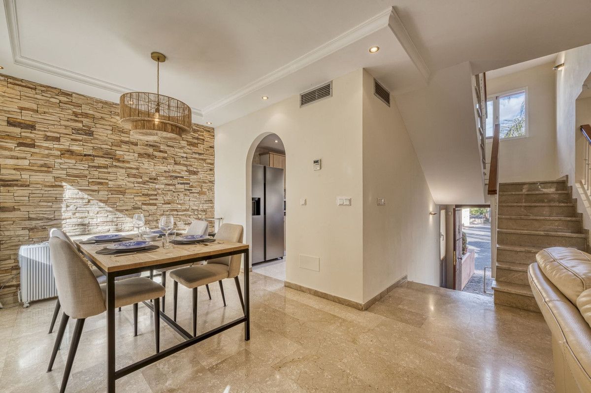 Townhouse in Marbella, Marbella, 6/12