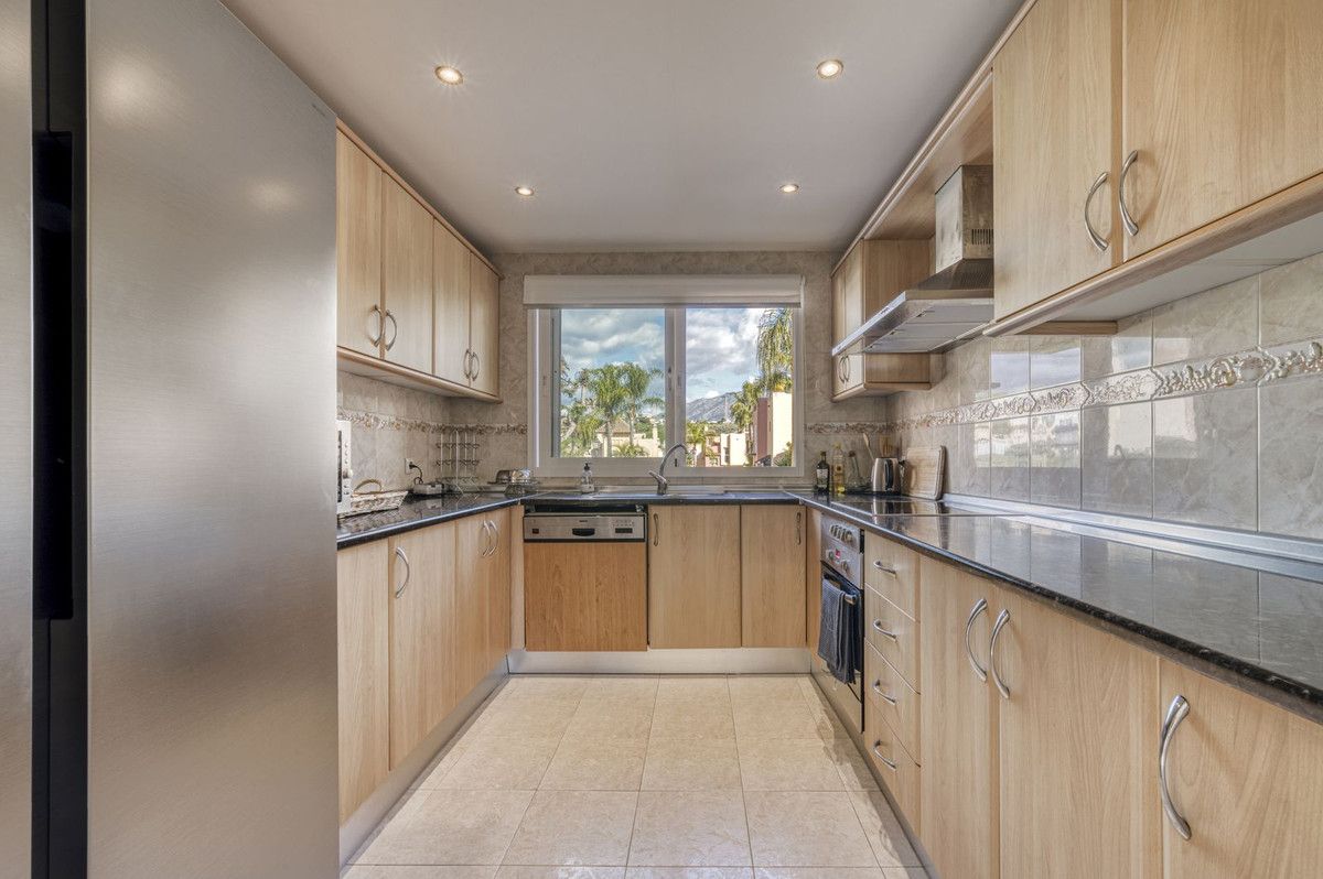 Townhouse in Marbella, Marbella, 8/12