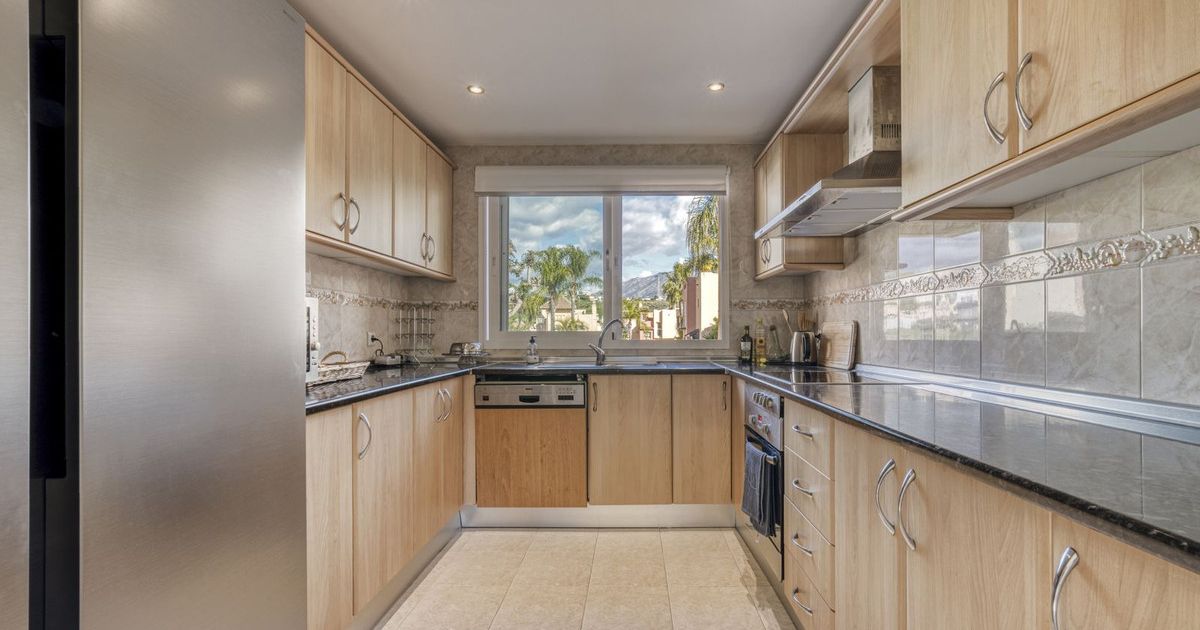 Townhouse in Marbella, Marbella, 8/12