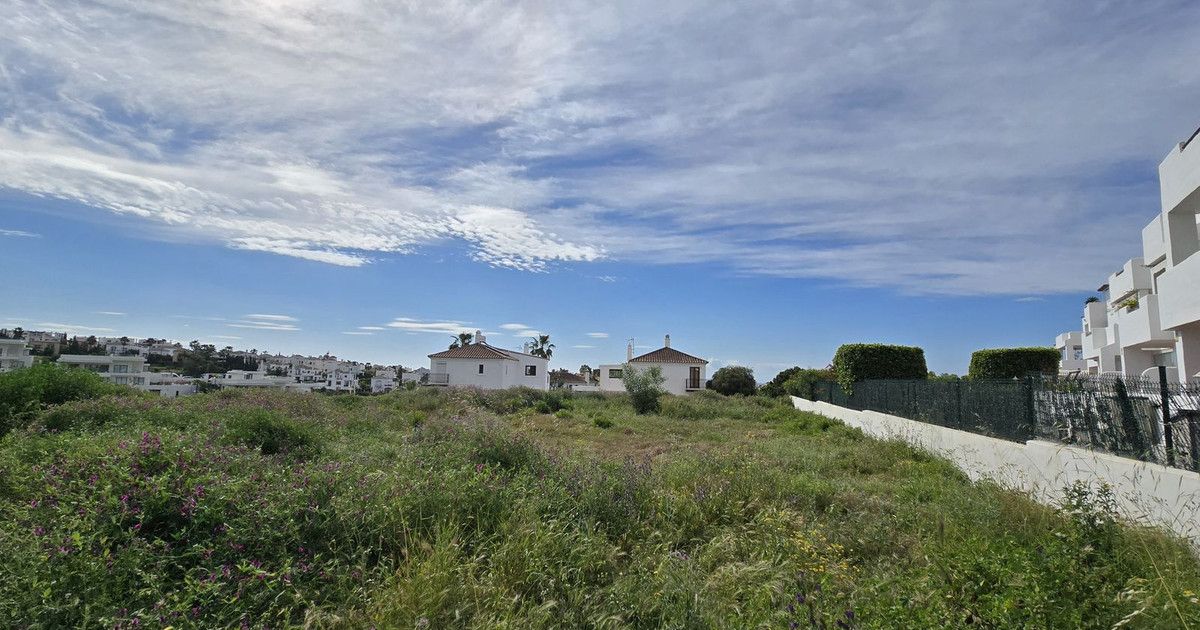 Residential Plot in Estepona, Estepona, 4/12