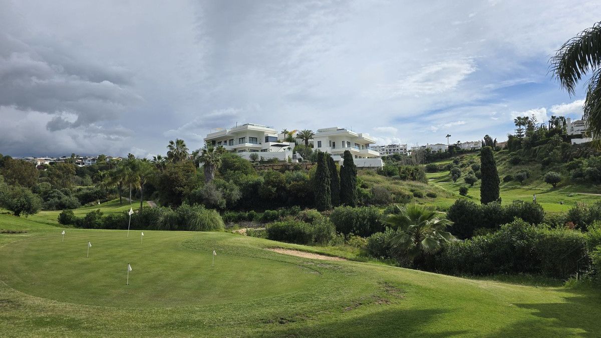 Residential Plot in Estepona, Estepona, 5/12