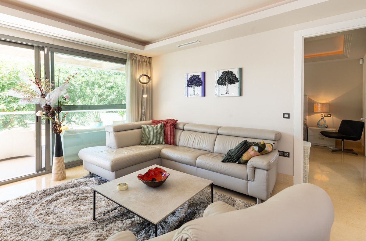 Apartamento en Planta Baja en Benahavís, Benahavís, 7/12