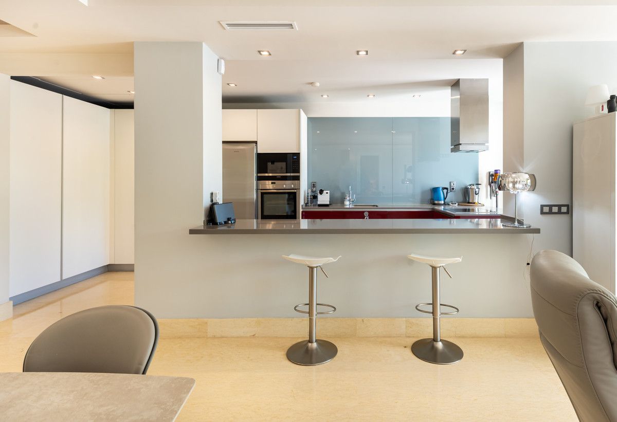 Apartamento en Planta Baja en Benahavís, Benahavís, 9/12