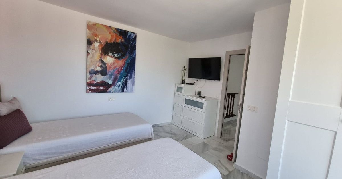 Townhouse in Calahonda, Calahonda, 11/12