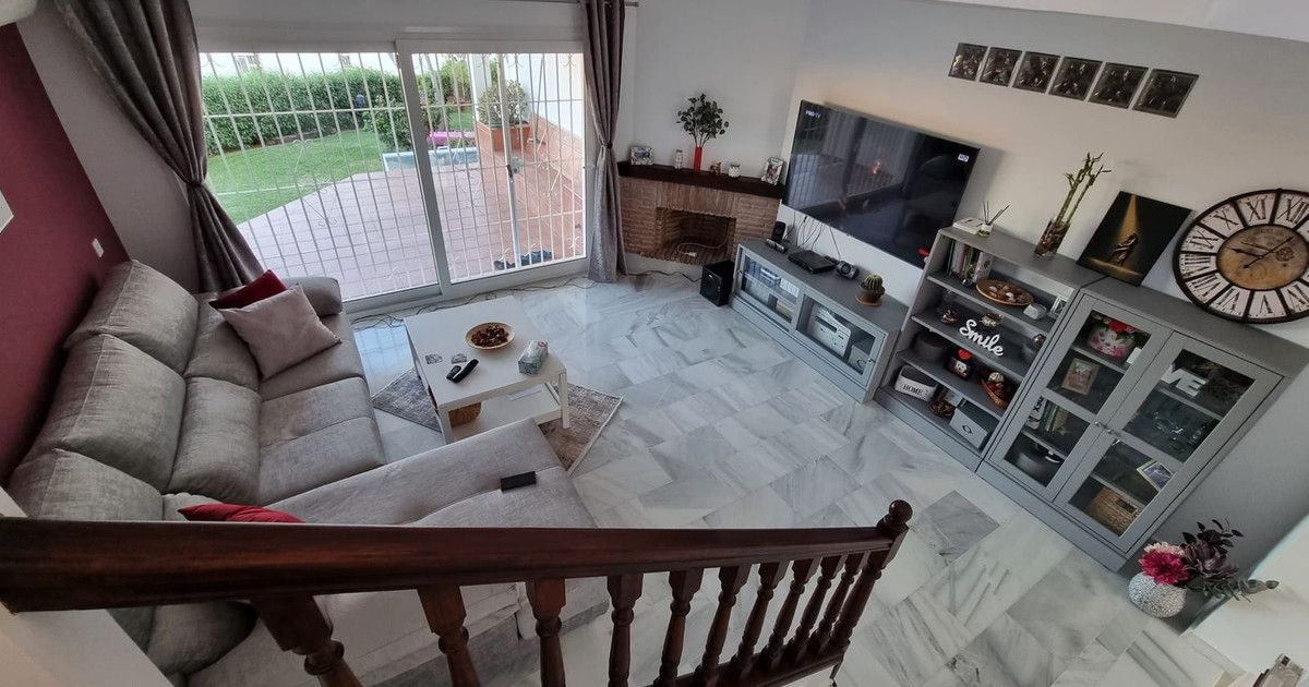 Townhouse in Calahonda, Calahonda, 4/12