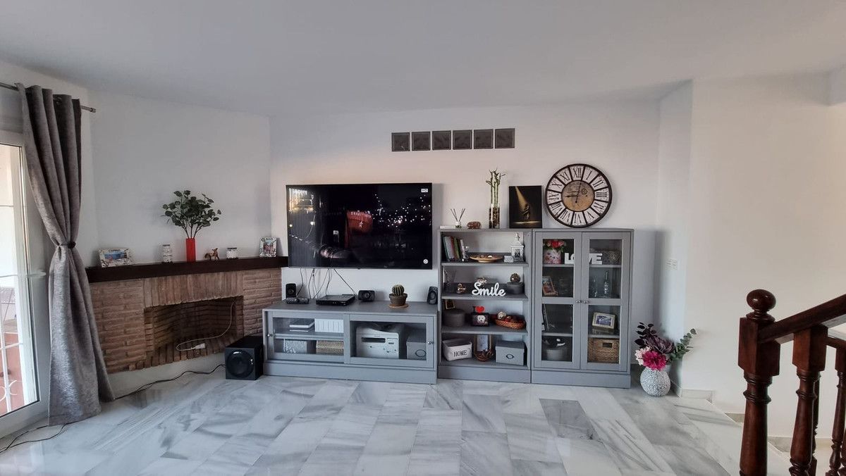 Townhouse in Calahonda, Calahonda, 6/12