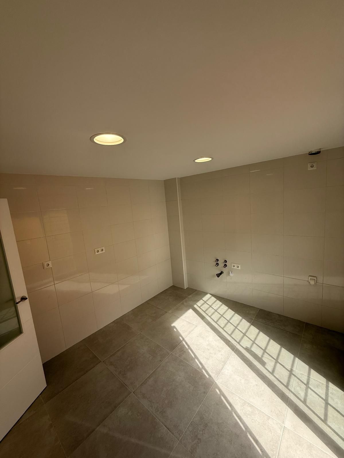 Semi-Detached House in Calahonda, Calahonda, 2/12