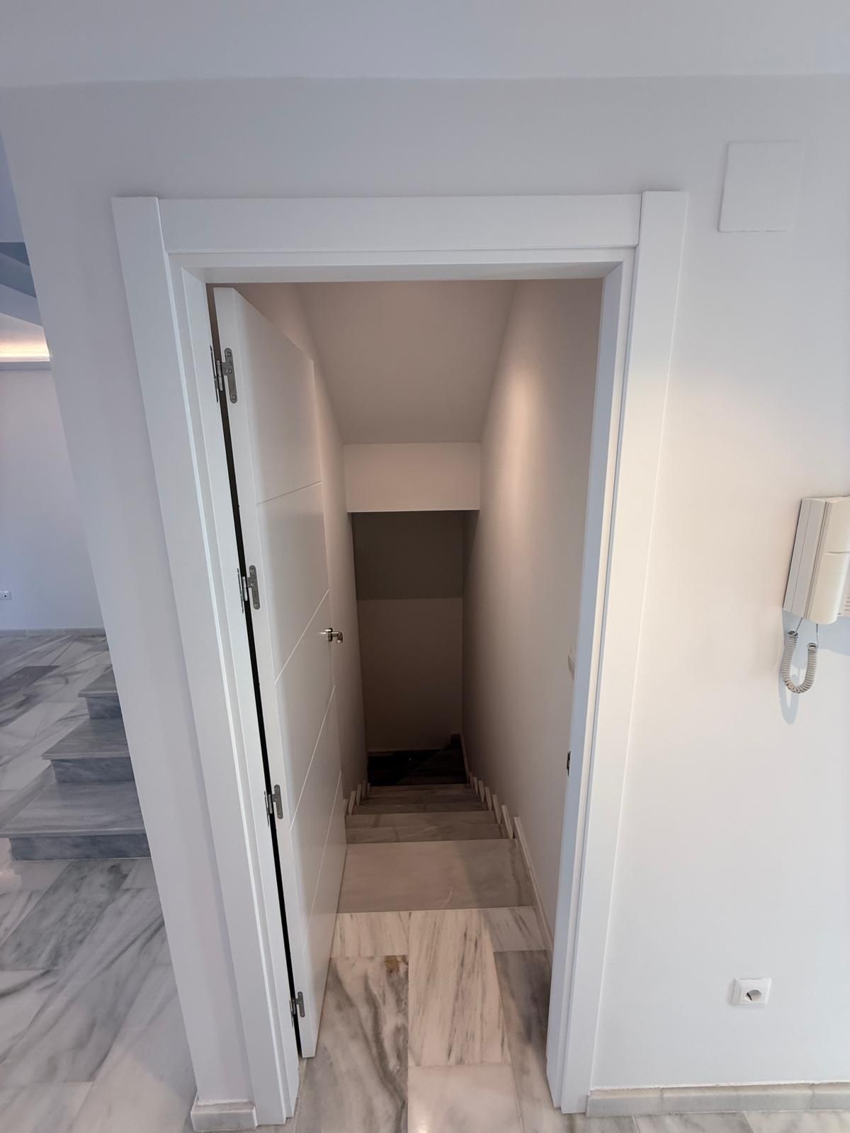 Semi-Detached House in Calahonda, Calahonda, 10/12