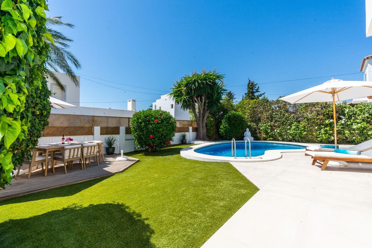 Detached Villa in Marbesa, Marbesa, 3/12