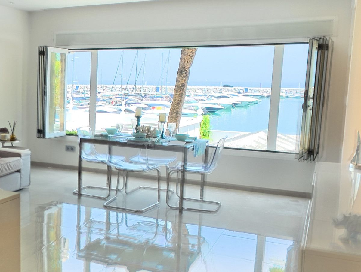 Appartement à l'étage intermédiaire à Puerto Banús, Puerto Banús, 2/12