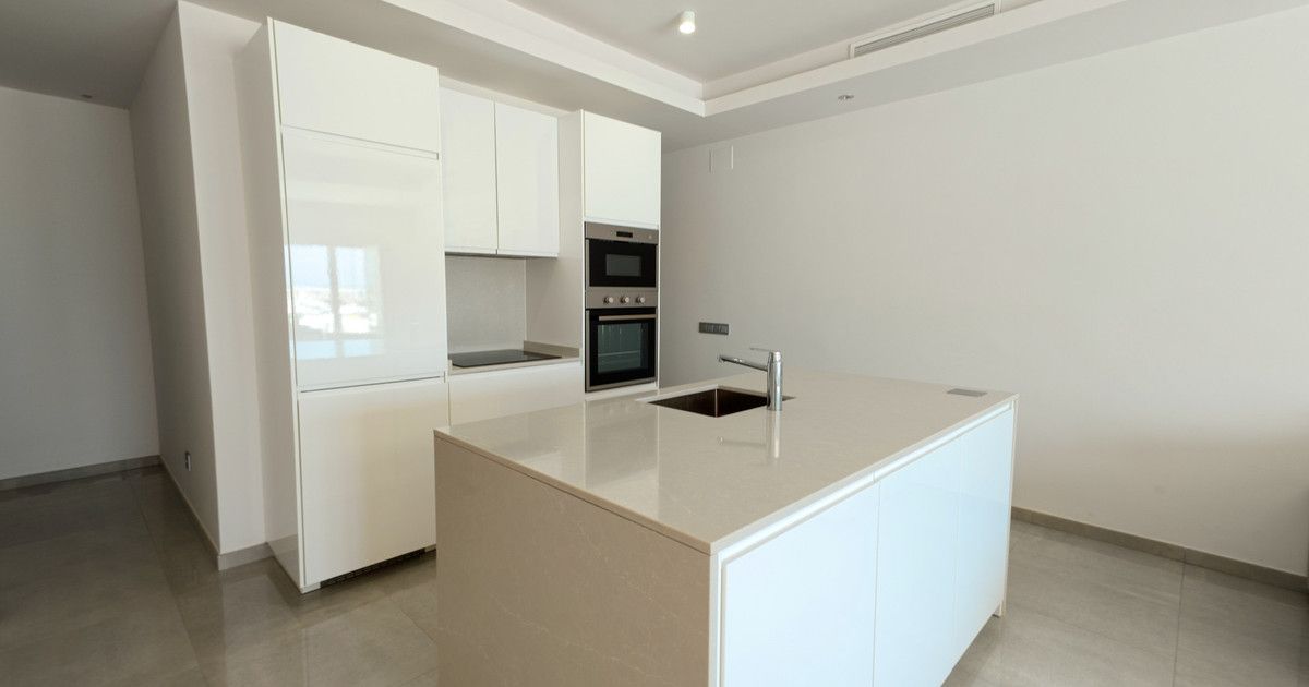 Appartement à l'étage intermédiaire à Puerto Banús, Puerto Banús, 6/12