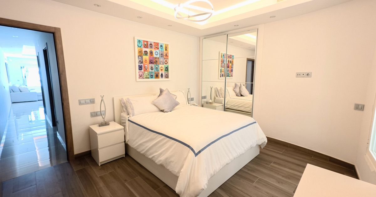 Appartement à l'étage intermédiaire à Puerto Banús, Puerto Banús, 9/12