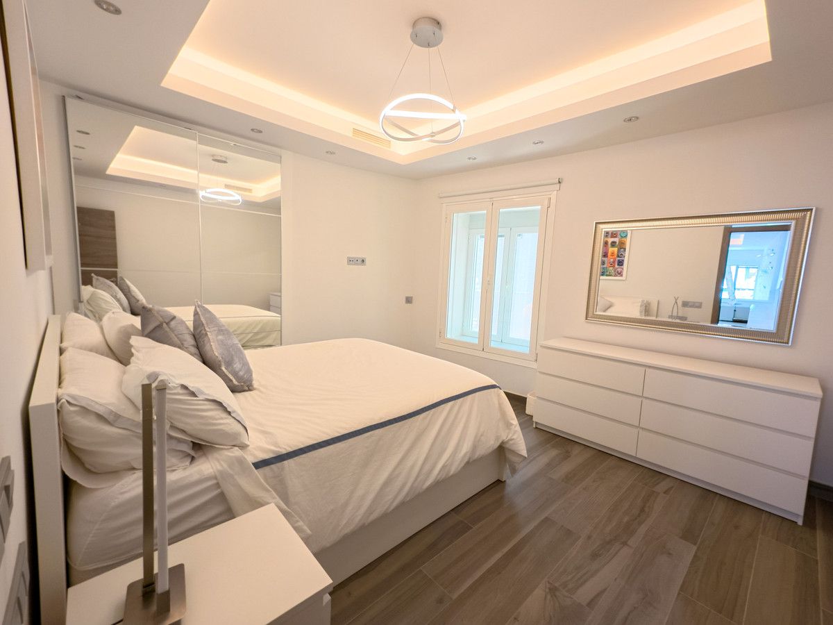 Appartement à l'étage intermédiaire à Puerto Banús, Puerto Banús, 10/12