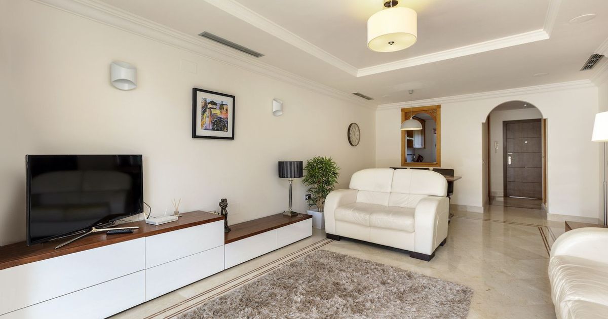 Appartement en étage intermédiaire à Nueva Andalucía, Nueva Andalucía, 3/12