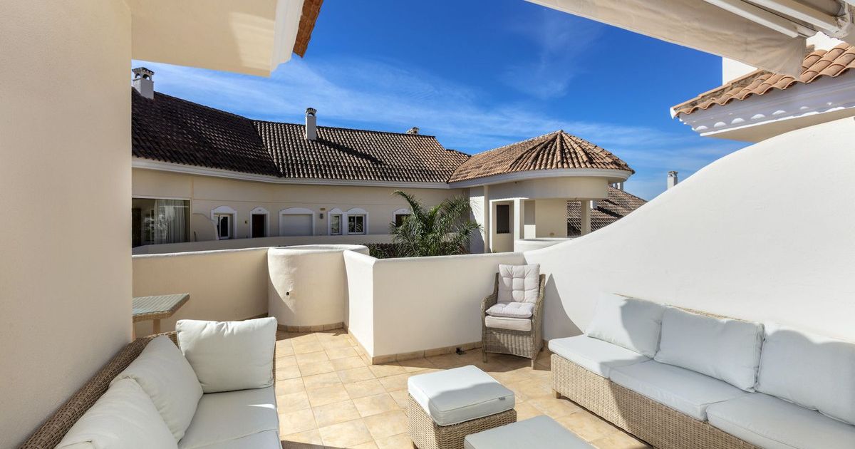 Appartement en étage intermédiaire à Nueva Andalucía, Nueva Andalucía, 8/12