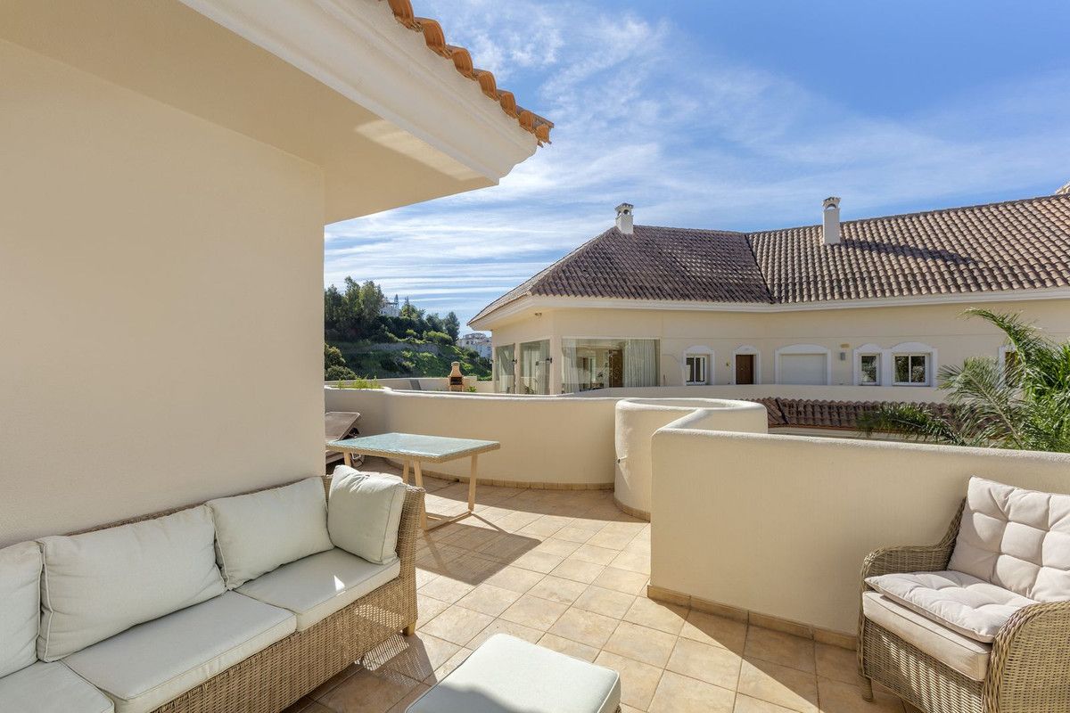 Appartement en étage intermédiaire à Nueva Andalucía, Nueva Andalucía, 9/12