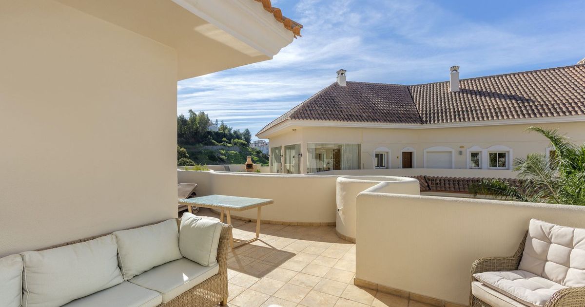 Appartement en étage intermédiaire à Nueva Andalucía, Nueva Andalucía, 9/12
