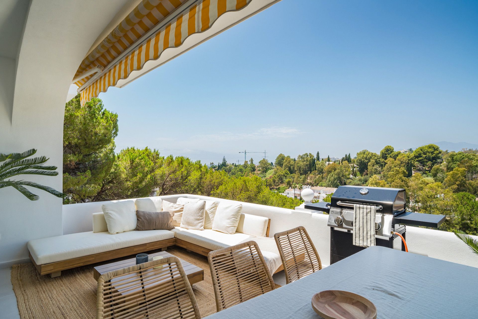 Ground Floor Duplex in Benahavis, La Quinta, Benahavis, 6/12