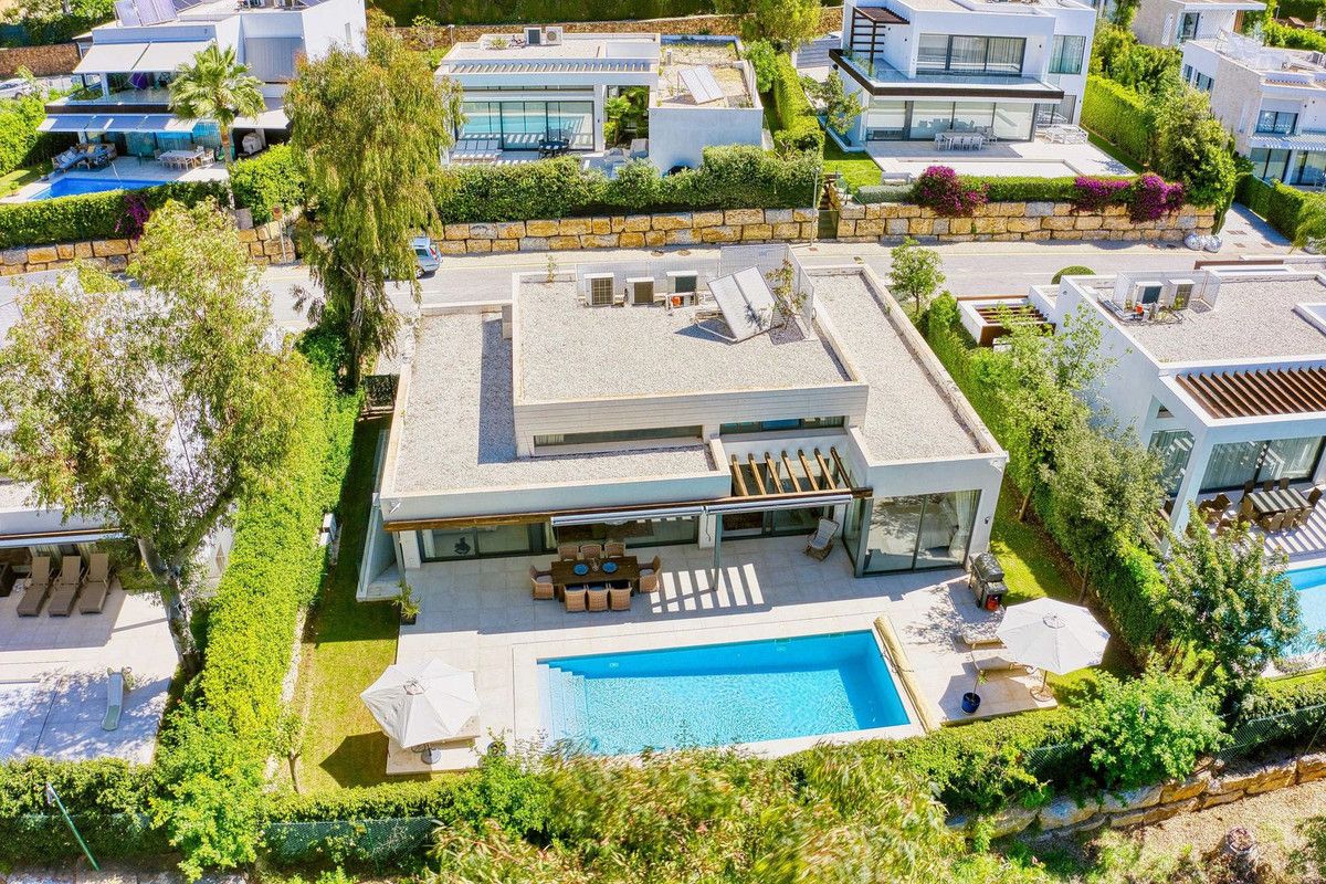 Friliggande villa i Estepona, Estepona, 3/12