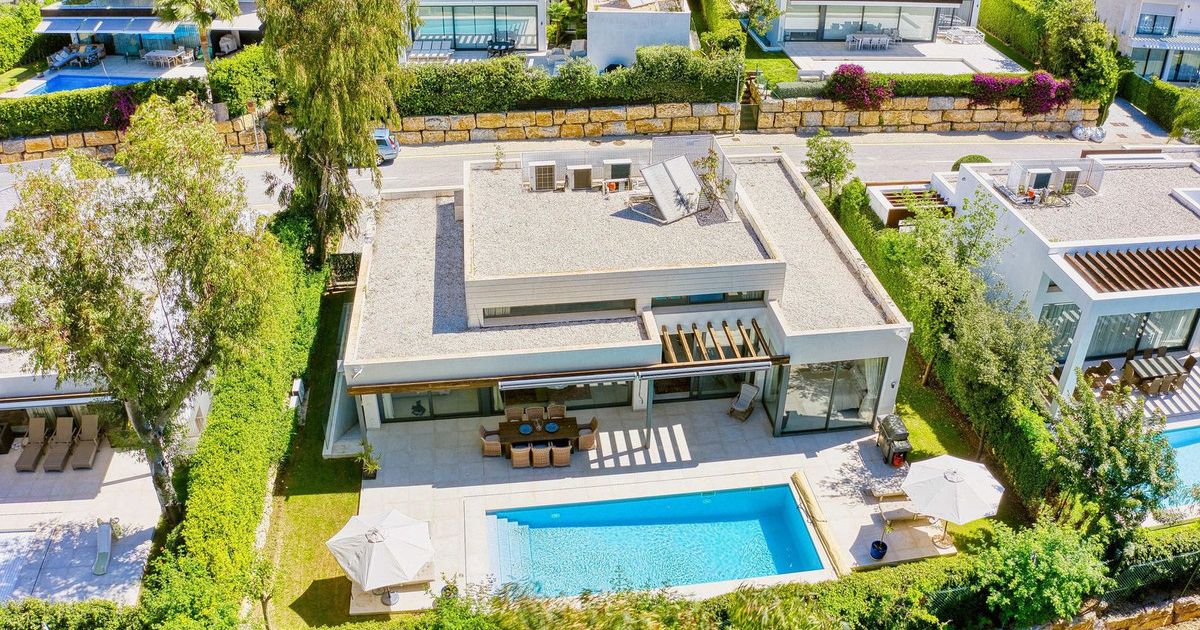 Friliggande villa i Estepona, Estepona, 3/12