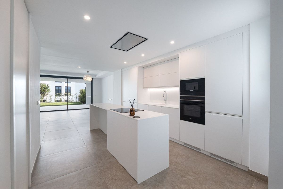 Apartamento en planta baja en Estepona, Estepona, 2/12